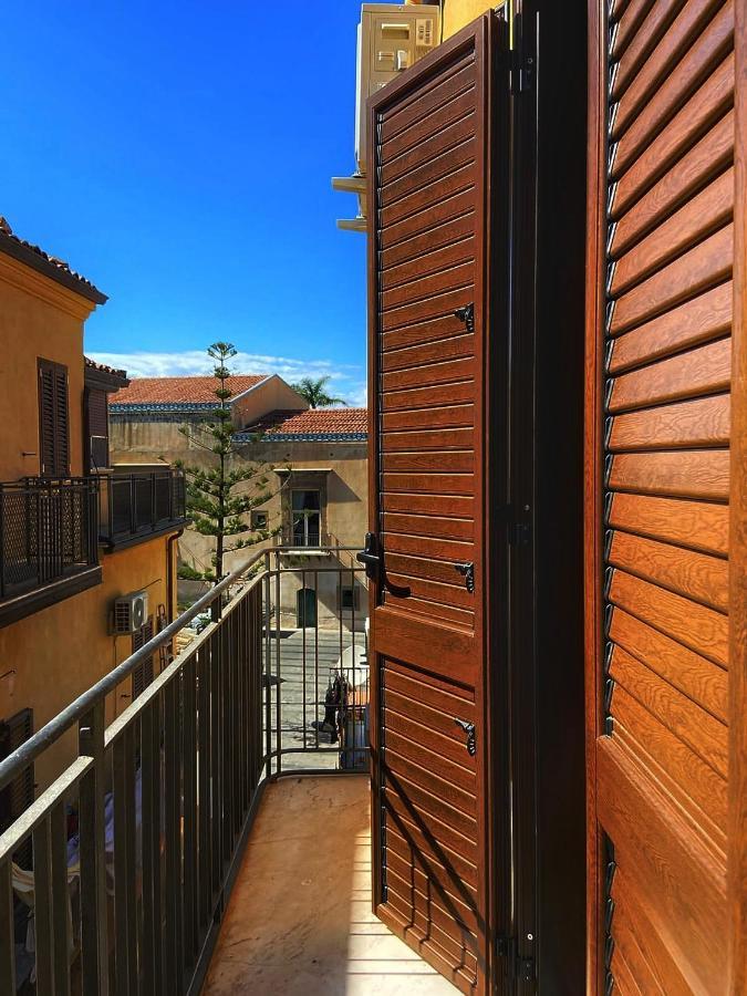 La Casa Di Serafina Santo Stefano di Camastra Exterior photo